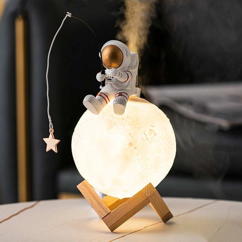 Astronaut Moon Lamp and Humidifier